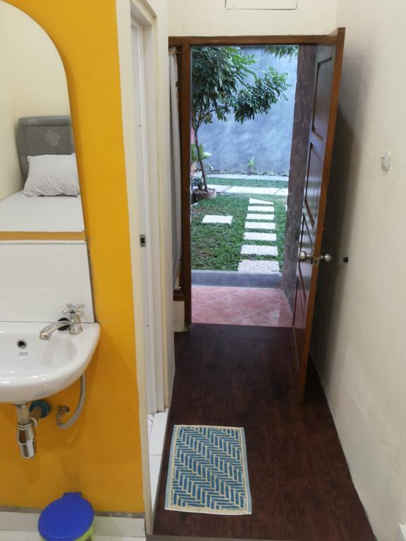 Beto Guesthouse Kalasan Room photo