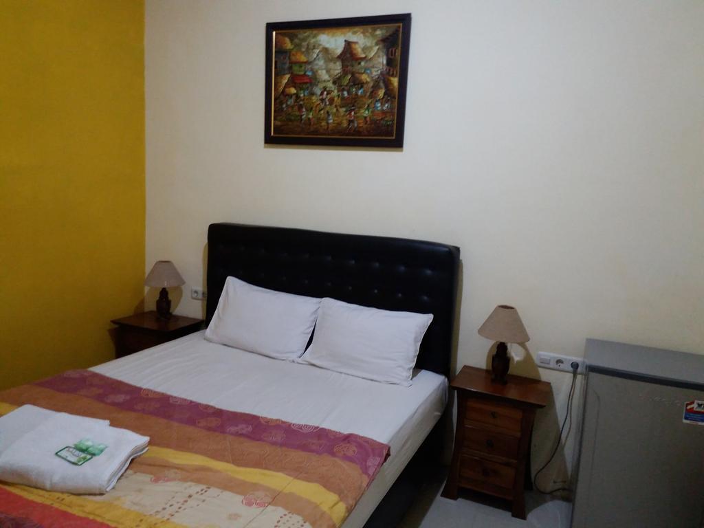 Beto Guesthouse Kalasan Exterior photo