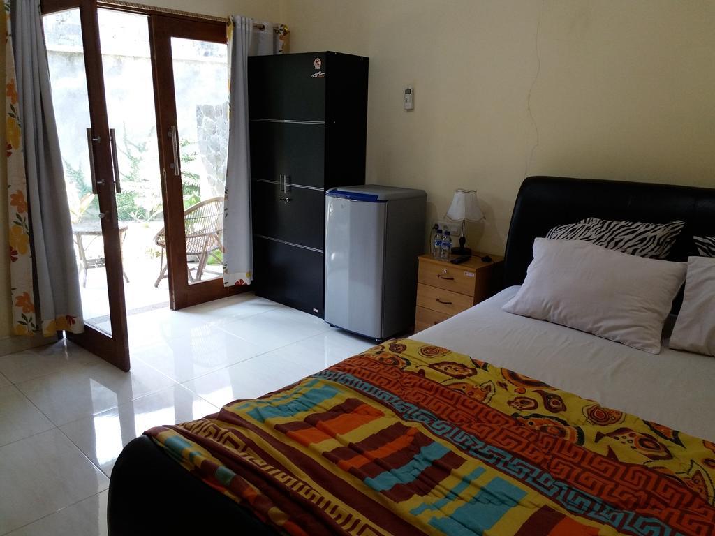 Beto Guesthouse Kalasan Exterior photo
